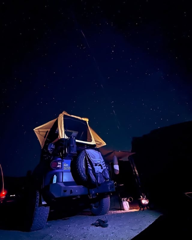 FJ Cruiser under starry night sky